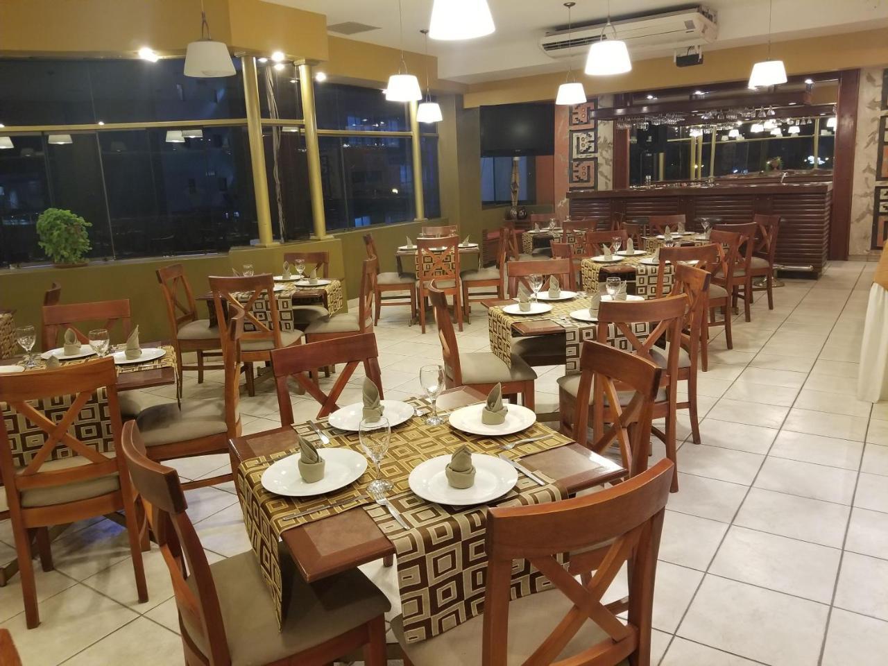 Hotel El Brujo La Merced Трухильо Экстерьер фото
