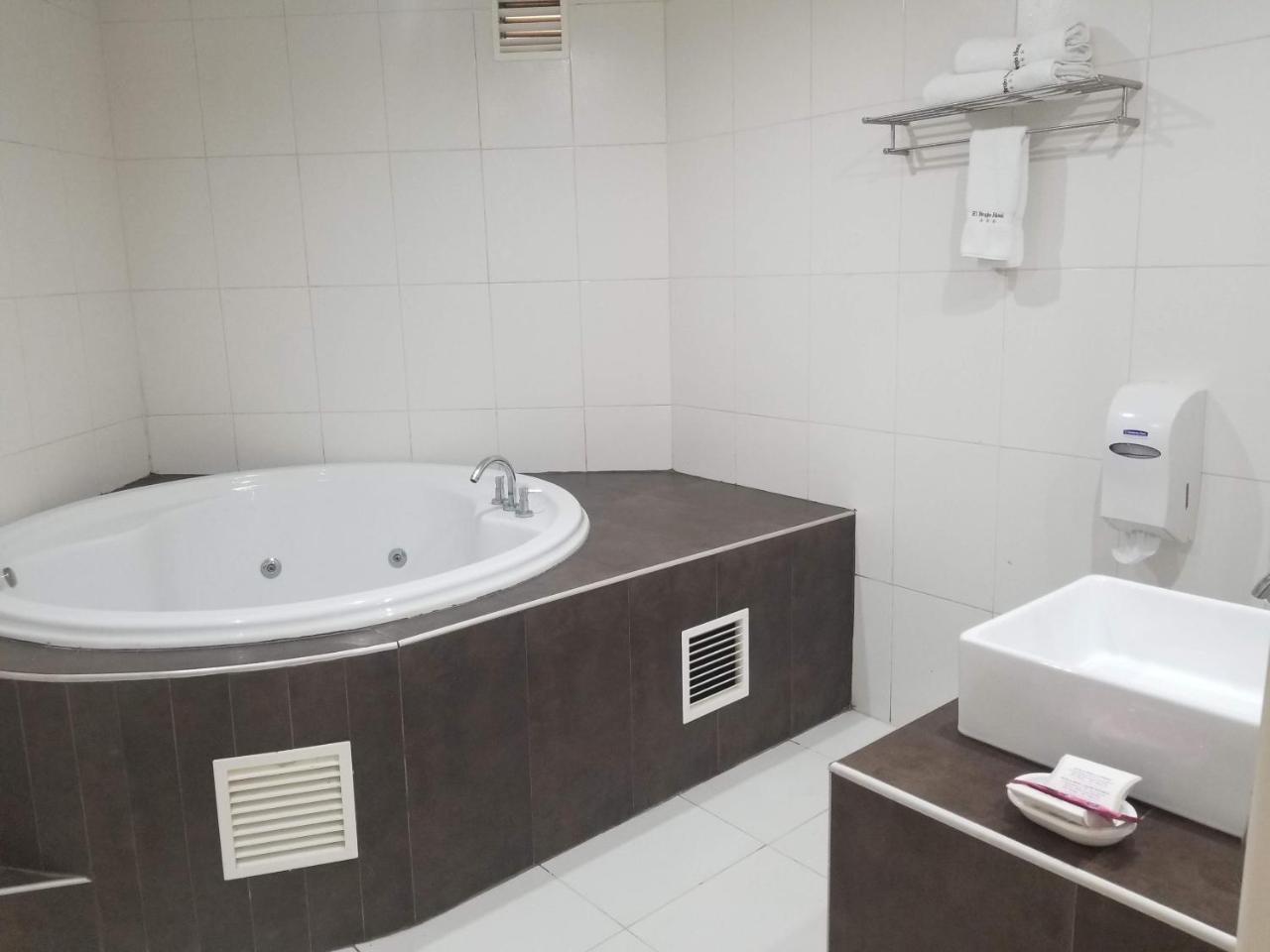 Hotel El Brujo La Merced Трухильо Экстерьер фото